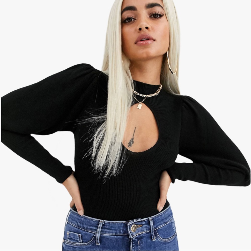 Cut out detail sweater
